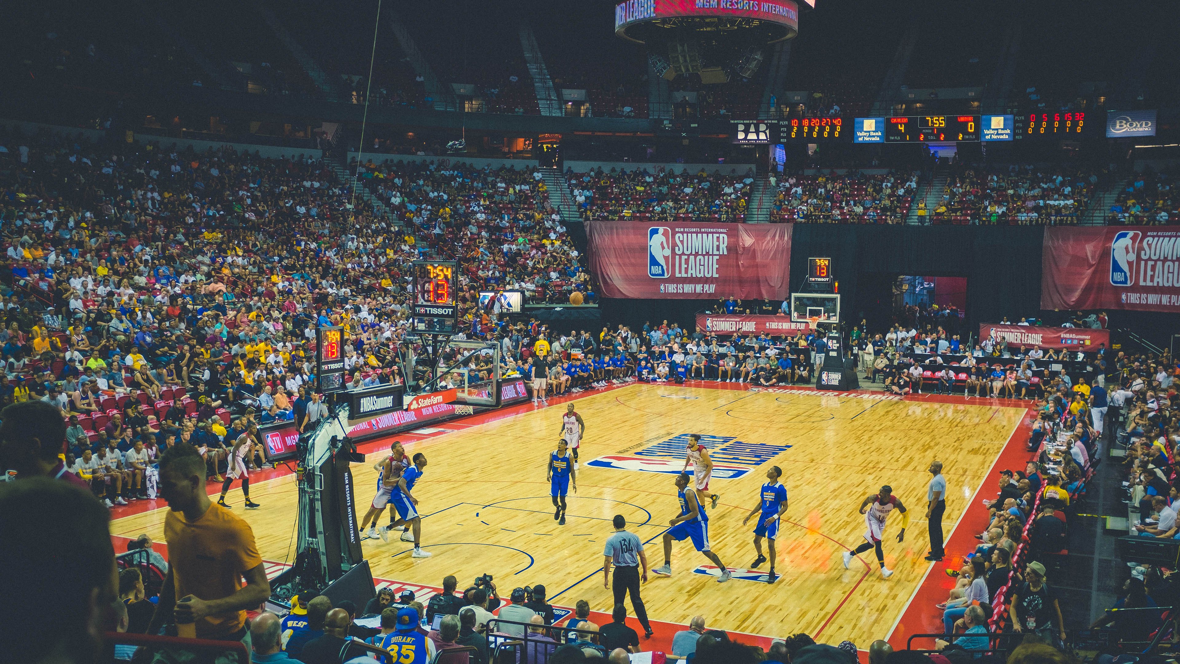 热血奔放的比赛,胜负悬念引人入胜,热血奔涌