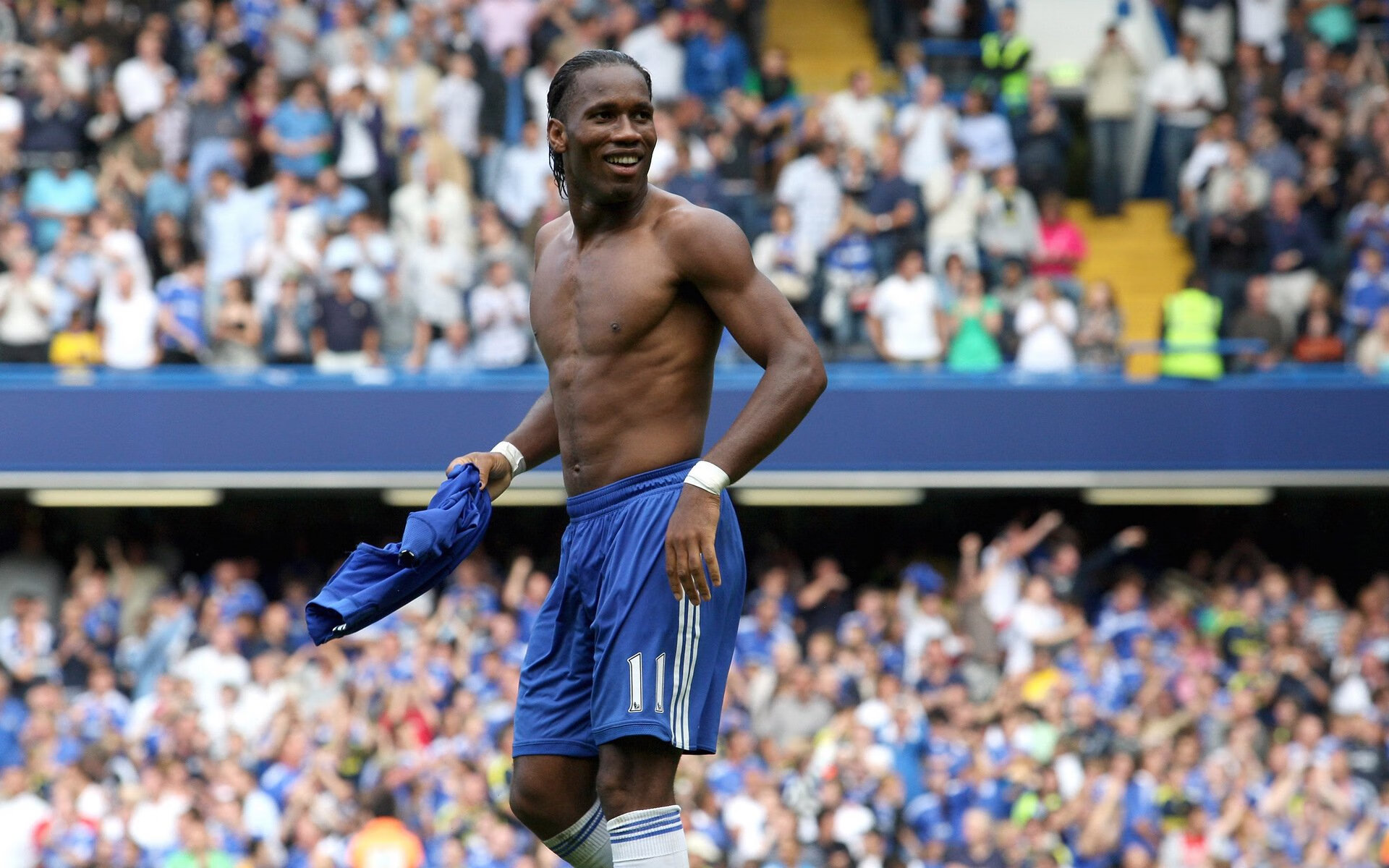 德甲攻防鏖战：攻不破的后防线瞬间崩溃，德甲打法特点